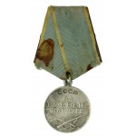 ZSSR, medaila Za bojové zásluhy [353674] s dodatkovou stuhou (821)