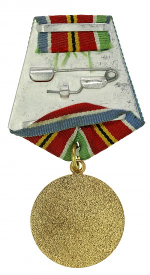 UdSSR, Medaille Für die Stärkung der Waffenbrüderschaft (527)