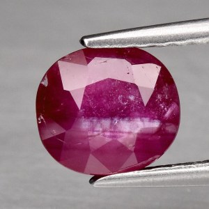 0,97ct - přírodní rubín