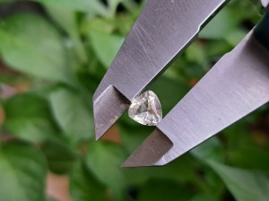 1,19 ct - očarujúci prírodný zafír - certifikát