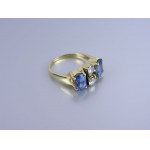 Gold Ring - Tanzanites and Diamonds.