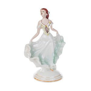 Figurka Tancerka przytrzymująca falującą suknię