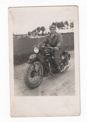 Stara fotografia / Motocykl ARIEL / 14x10 cm.