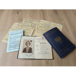 Set of documents of the Second Republic / Passport , Vienna Conservatory ...