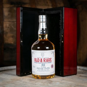 Hunter Laing Islay Single Malt Scotch Whisky 32 y.o. Old&Rare - Laphroaig 0,7L 49.8%, rocznik 1990