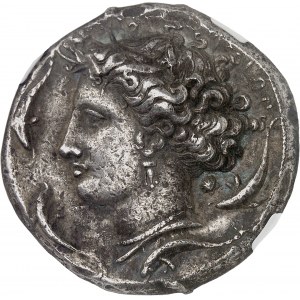 Sicile, Syracuse, Denys l’Ancien (406-367 av. J.-C.). Décadrachme, coins d’Évainètes (non signés) ND (400-390 av. J.-C.), Syracuse.