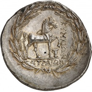 Aeolian, Kymé. Stephanoforská tetradrachma v mene Stratona ND (asi 151-142 pred n. l.), Cyme.