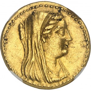 Regno dei Lagidi, Tolomeo III (246-221 a.C.). Pentadracma d'oro, stendardo attico, a nome e con l'effigie di Berenice II ND (dopo il 241 a.C.), Alessandria.