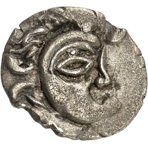 Abrincatui. Čtvrteční statér s lunárním profilem a ND lyrou (1. stol. př. n. l.).