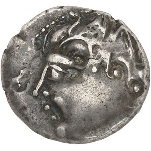 Bituriges / Nejistý středozápad. Drachma s převýšenými koňmi, třída II s trojzubcem a ND křížem (polovina 2. stol. př. n. l.).