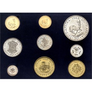 Südafrika (Republik). PROOF SET-Kassette mit 9 Münzen, mit 2 und 1 Rand in Gold, 50, 20, 10, 5 und 2 1/2 Cent in Silber, 1 und 1/2 Cent in Messing, gebräunte Flanken (PROOF) 1963, Pretoria.