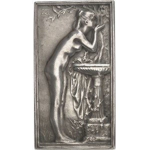 IIIe République (1870-1940). Plaquette, la Source ou Chloé à la vasque, par J.-B. Daniel-Dupuis ND (1907), Paris.