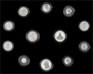 Ve République (1958 to present). Boxed set of 12 silver piéforts, 5 normal blanks and 7 burnished blanks (PROOF) 1987, Pessac.