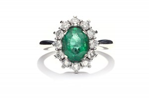 Prsten se smaragdem a diamanty 2. polovina 20. století.
