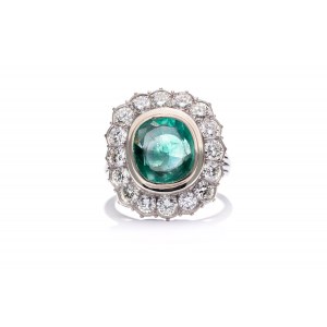 Ring with emerald and diamonds late 20th century.