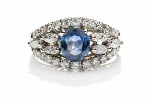 Ring with sapphire and diamonds 2nd half of 20th century.