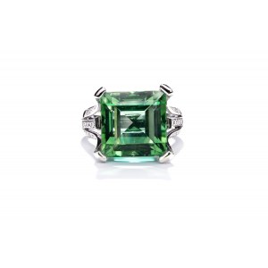 Bague en tourmaline et diamant, début du 21e siècle.