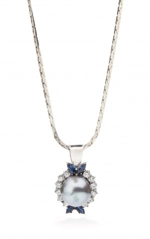 Tahitský perlový náhrdelník 2. polovica 20. storočia.