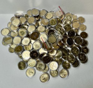 229 kusov pamätných mincí v hodnote 2 zloté z rokov 2000-2014