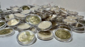 229 kusov pamätných mincí v hodnote 2 zloté z rokov 2000-2014