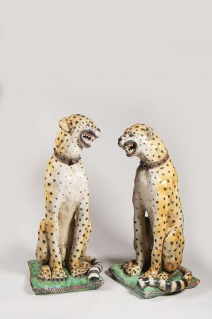Italian around 1900, Pair of ceramic figurines ,Cheetahs, Italian around 1900 Pair of Cheetahs from ceramics , Height 85 cm