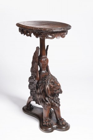 19Th century, A carved and patinated wood gueridon 19Th century