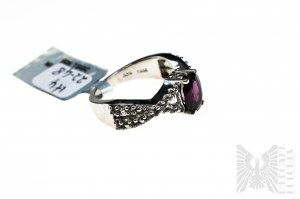 Prsten s přírodním granátem Tocantine o váze 1,59 ct a 18 bílými topasy o celkové váze 0,33 ct, stříbro 925, certifikováno RocksTv