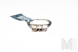 Prsten s přírodními 3 morganity o celkové hmotnosti 1,40 ct a 2 bílými topasy o celkové hmotnosti 0,01 ct, stříbro 925, certifikováno společností Gemporia