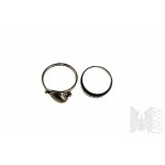 Sada dvou prstenů, jeden s řeckým vzorem, druhý s mušlí, hmotnost výrobku 5,30 g, stříbro 925/1000 mm