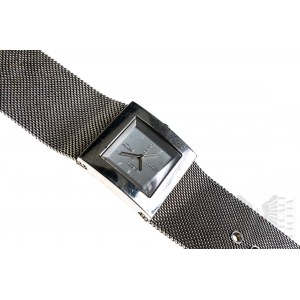 Zegarek Damski DKNY, Kwarcowy, Wodoodporny do 30 Metrów, na chodzie, stan bardzo dobry, lekko używany