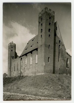 Radzyń Chełmiński /Kujawsko-Pomorskie/ - photo by H. Poddębski. Castle (1563)