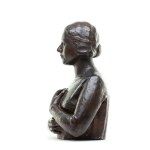 Magdalena Gross (1891 - 1948 ), Busto di donna con medaglione, 1925