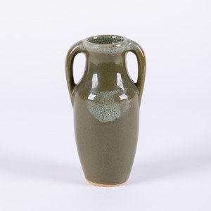 Zelená amforová váza, 2. polovina 20. století.
