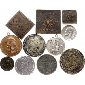 Russie Médaille En mémoire du 800ème anniversaire de Moscou, avec différents exemplaires Lot de 11 pièces