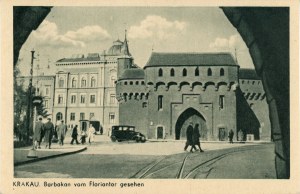 Barbakan a Florianská brána, asi 1940