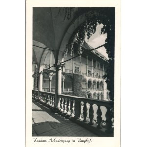 Wawel, arkády, kolem roku 1940.