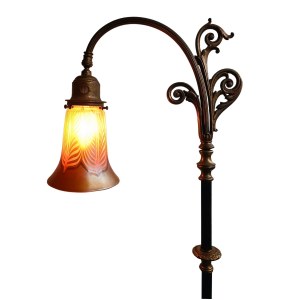 Secesní stojací lampa, Quezal / Tiffany, USA, před rokem 1924