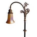 Secesní stojací lampa, Quezal / Tiffany, USA, před rokem 1924