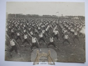 Varšava, slet tělocvičné jednoty Sokol, cvičení mužů