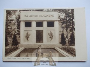 Ostrów Mazowiecka, cadet school, mausoleum 1939