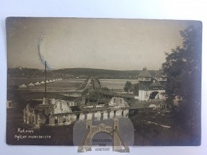 Pulawy, view of bridge, burned houses 1939