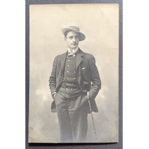 [BOGACKI] Portret mężczyzny. Warszawa [przed 1920]