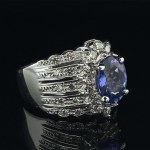 BAGUE EN OR BLANC 9,47 G AVEC TANZANITE ET DIAMANTS - R20201B