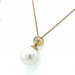 18K YELLOW GOLD CREW WITH PEARL OF THE SOUTH SEAS AND DIAMONDS - AI30503