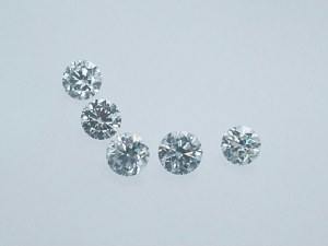 5 DIAMONDS 1.29 CTS H-J-VS2-I1-C21224-34
