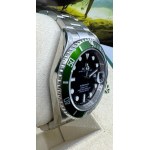 Submariner Date Reference number 16610LV