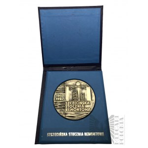 PRL, 1988. - Monnaie de Varsovie, Médaille des 35 ans du chantier naval de Szczecin SSR Gryfia 1952-1985, boîte d'origine
