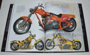 DAVIDSON Harley, Saladini Albert, Szymezak Pascal, Le grand livre des motos.