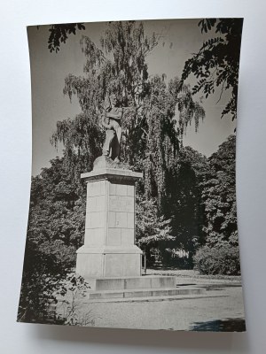 POSTCARD PRL ŻYRARDÓW, MONUMENT IN HONOR OF FALLEN SOLDIERS A L
