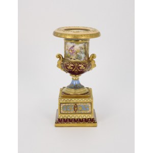 Vase décoratif (cratère) avec miniatures de genre et décoration ornementale